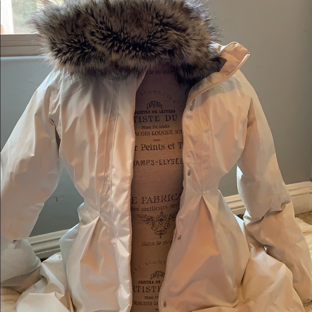 The north face puffer trench ❤️
